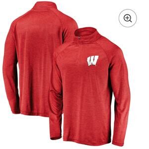 NWT Wisconsin Badgers  Lightweight 
Raglan 1/4” Zip Top - Red Size 2XL